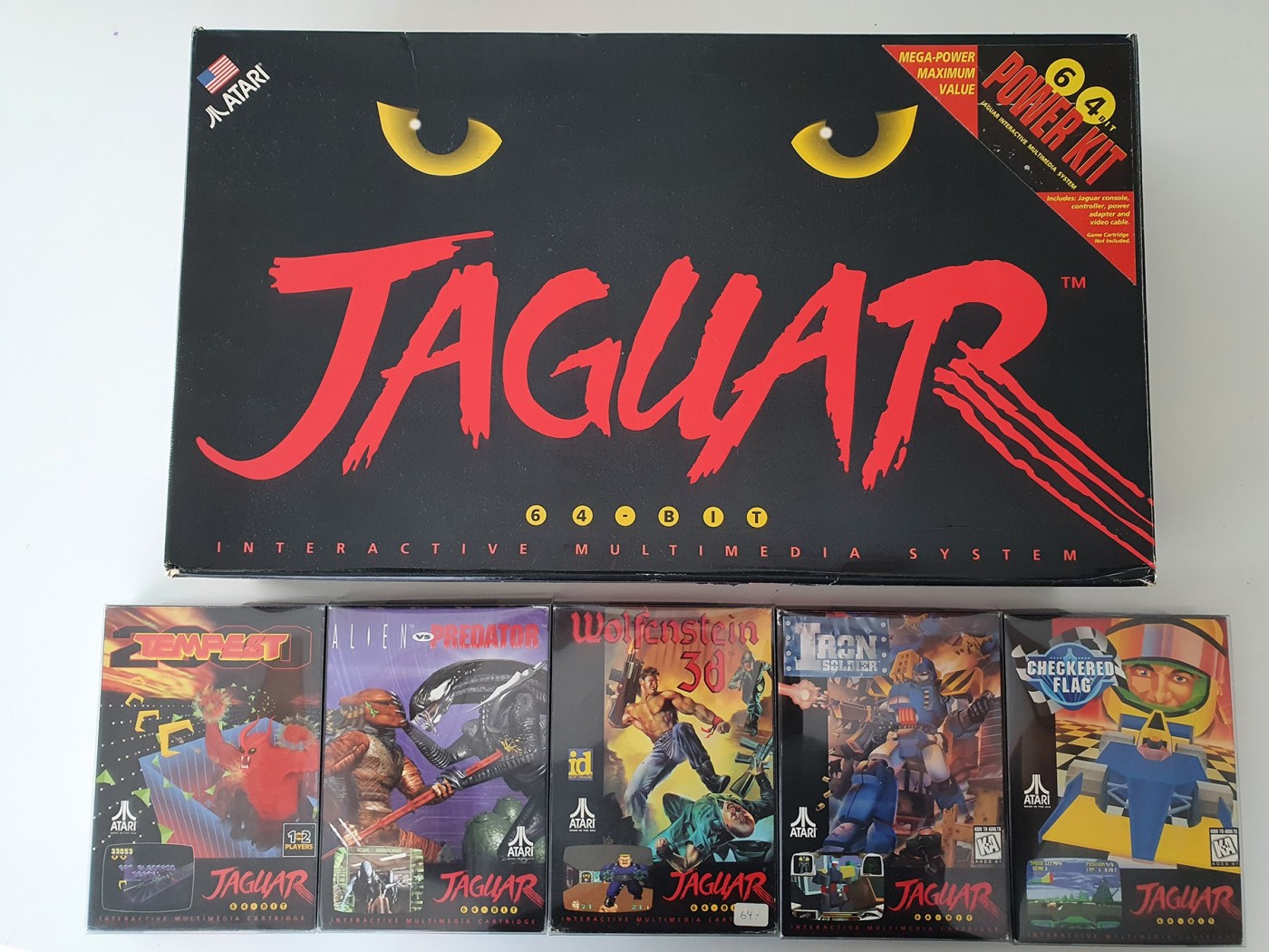 [RCH] atari jaguar en loose fonctionnelle Pack-console-atari-jaguar-6-jeux-manette-supplementaire